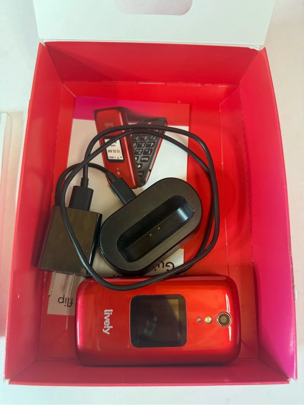 📱 Lively Flip Cell Phone in Red with Large Buttons📱